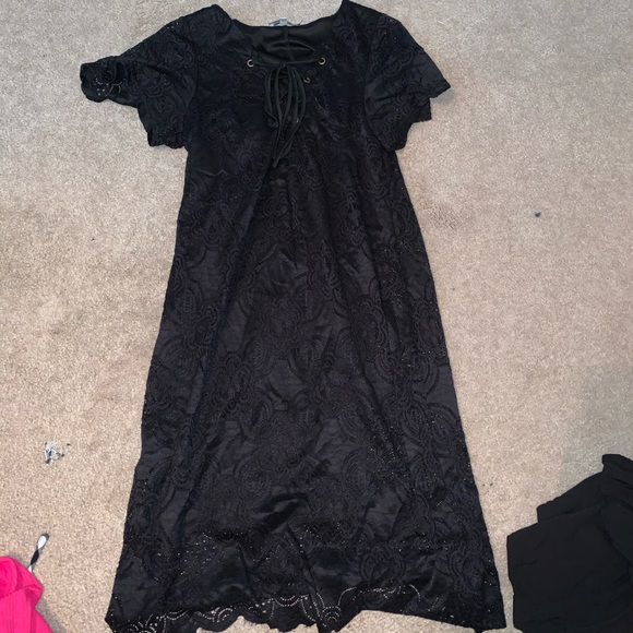 Cute black lace dress - Picture 1 of 1
